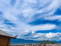 Vienna 3 Good Hotel (Lijiang Lugu Lake Daluo Branch) - 3-نجوم