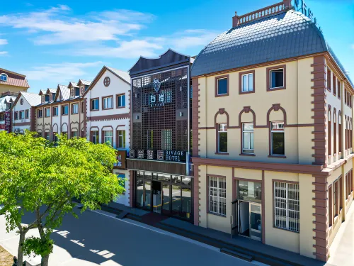 Genhe Right Bank Hotel - Nouto- ja jättöpalvelut
