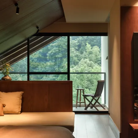 LOSTLODGE(Yiyang Qingxi Branch)