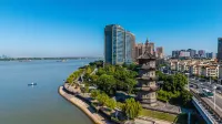 DoubleTree by Hilton Wuhu - parking