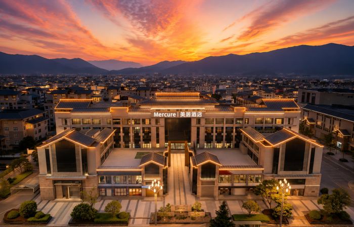 Mercure Hotel  The old town of Lijiang