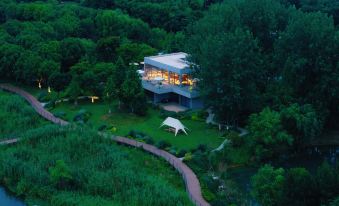 Deqing Luoyang Peninsula Radisson Manor