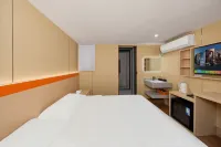 Yinfeng Hotel (Nanjing Gulou Hospital Xinjiekou) - Kitchens