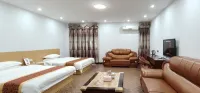Huazhou Fuhao Hotel - جديد