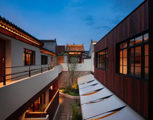 Langyue Hot‑spring Resort Homestay (Xinzhou Ancient Town Branch) - parking
