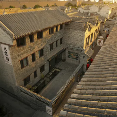 Yunji Ge· Colored Glaze· Courtyard Homestay