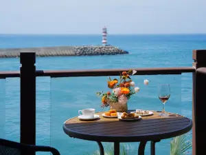 Floral Hotel · Mountain and Sea Sky Resort Villa (Wanning Shimei Bay Shenzhou Peninsula)
