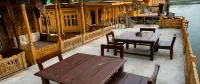 Baktoo Palace premium Houseboat - breakfast
