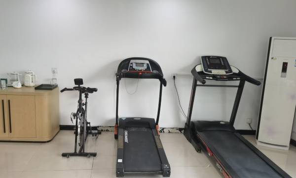 Home Inn (Hangzhou Xiaoshan Airport Yongsheng Road Metro Station)