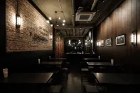 Man Cave Hostel - bar
