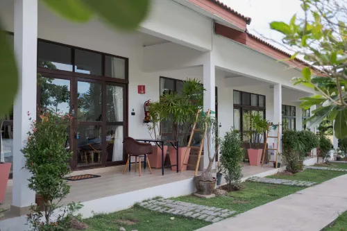Tree Roots Retreat - Pet friendly