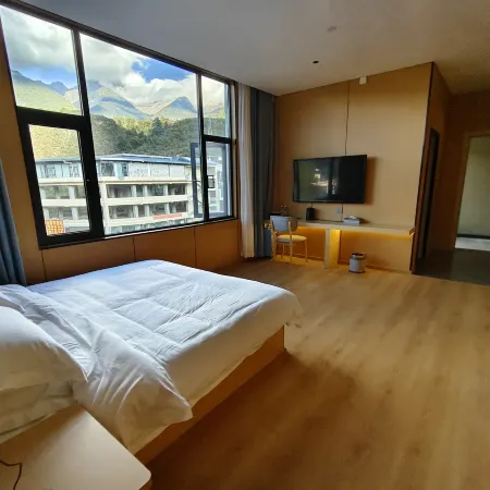 Shengmeng Huilian Grand Hotel