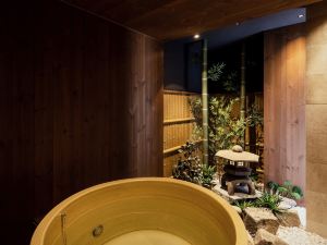 Kokon Tengachaya with a Half Open-Air Bath and a Japanese Garden and Direct to KIX