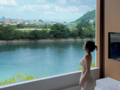 Li River CIAO Hotel( Guilin Elephant Trunk Hill) Hotels in Guilin