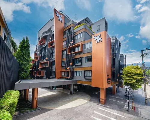 Moose Hotel Nimman Hotels near Infinity Club