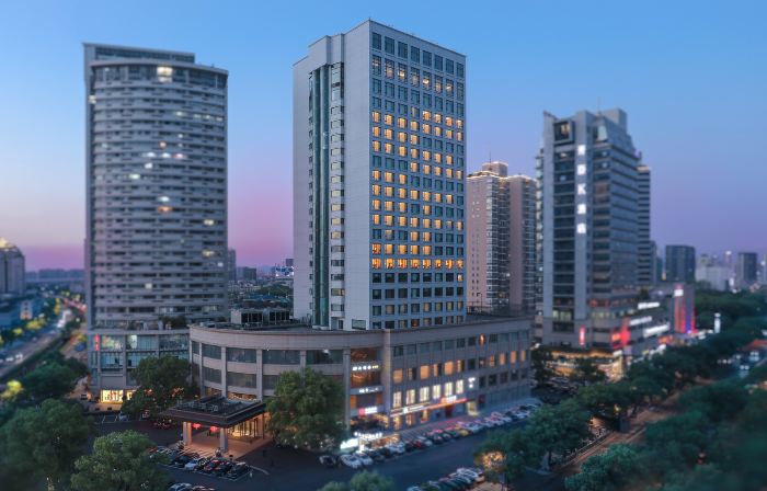 Kingdom Hotel