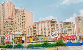 Super 8 Hotel (Quanzhou Nan'an Hongse Laifulong Shopping Plaza)