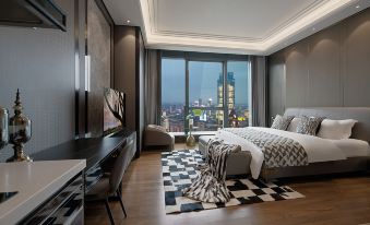 ReVia Suites Hotel (Chongqing Jiefangbei Hongyadong)