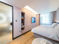 HanTing Hotel (Beijing Yansha Embassy Area Maizidian Street) Hotels near Yansha