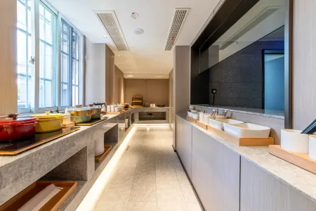 Starway Hotel (Yangzhou Yangzijiang South Road) Отели рядом с достопримечательностью «Tongda College of Nanjing University of Posts and Telecommunications»