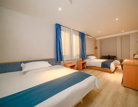 Xiamen Xinliyuan Hotel (Zhongshan Road Pedestrian Street Gulangyu Wharf Branch)