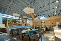 Sanya Beach Hotel (Yalong Bay Sanya Bay Branch) - ที่มีบาร์