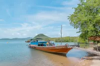 Koh Jum Resort Hotels near Krabi International Airport