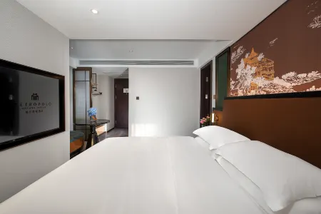 Jinjiang Metropolis Hotel (Wuyi Square IFS International Financial Center)