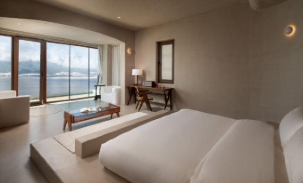 Dali Slow Jinghai View Villa Resort