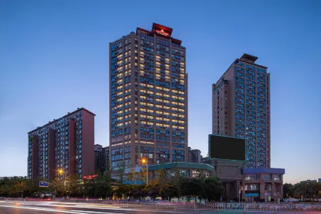 SUITES BY WYNDHAM CHANGSHA MEIXI LAKE Отели рядом с достопримечательностью «Hunan First Normal University»