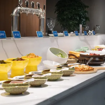 Bole Xihai Lijing Hotel