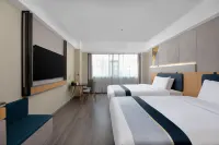 Homeinn Selected Hotel (Korla Jiaotong West Road People's Square) Các khách sạn ở Khố Nhĩ Lặc