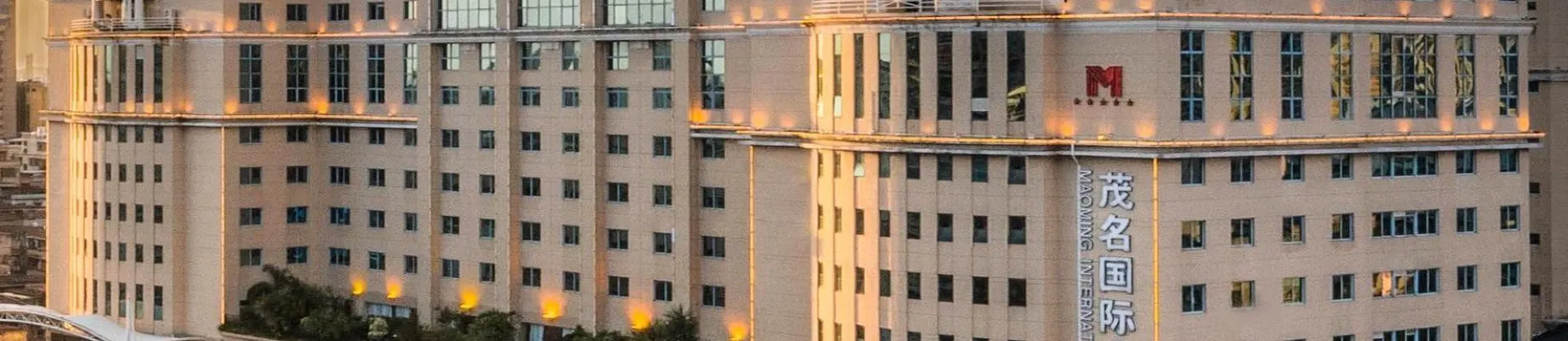 Gourmet Hotels