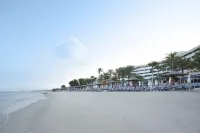 Occidental Sharjah Grand - sul mare
