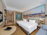 Vienna Hotel （Danzhou Baimajing Store） Hotels in Danzhou