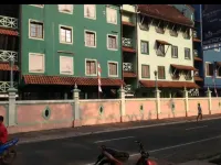 Kondominium Lippo Carita Selatan Hotels near Penginapan Carita