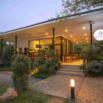 Seeview Resort Hotel Exterior