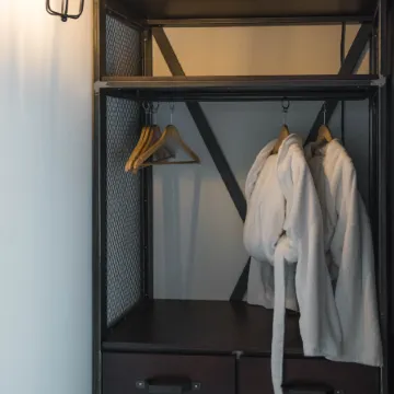 Norn Riverside Bangkok Hotel Отели рядом с достопримечательностью «Торговый центр Tha Maharaj»