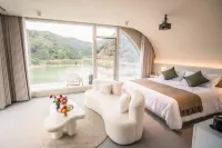 Qiandao Linglong Red Leaf Bay B&B (Qiandao Lake Branch)