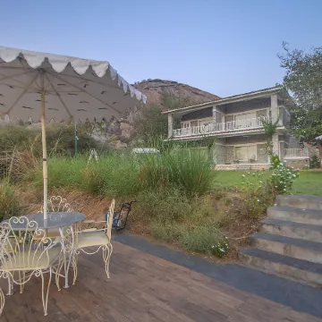 The Jawai Sagar Resort