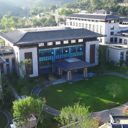 Taishan Peach Blossom Spring Hotel