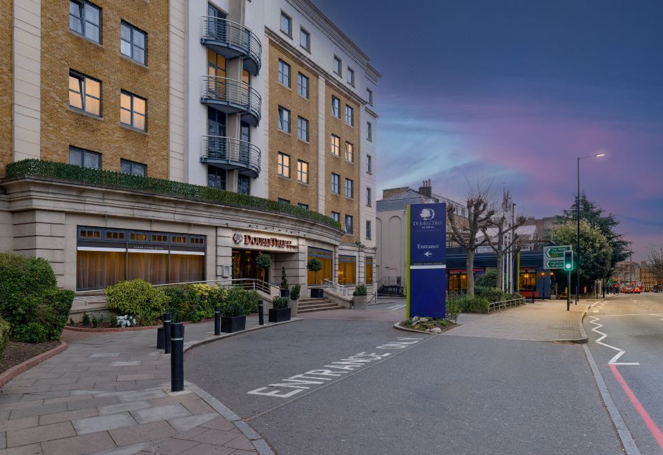 더블트리 엔젤 킹스 크로스 호텔의 외관