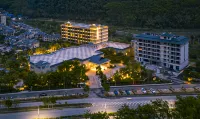 FOSTIANO HOTEL XISHUANNGBANNA - pemandangan pegunungan