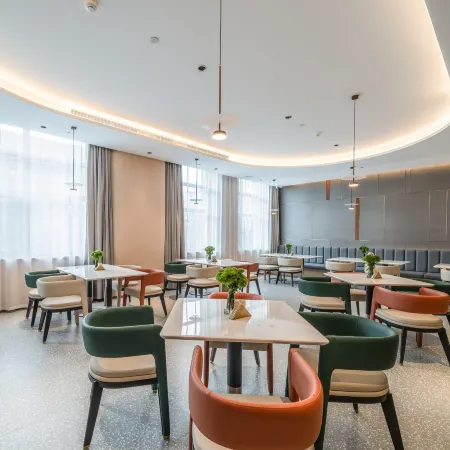 Jiamusi Station New Mart Atour Hotel
