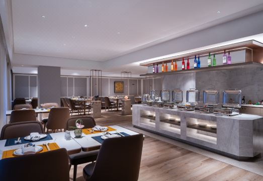 1. 썬월드 다이너스..