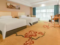 Vienna Classic Hotel (Huishui Huanledao) Hotels in Huishui
