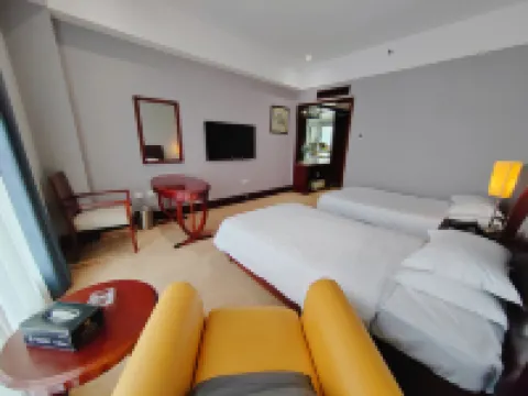 Ying Kou Hua Tian Hotel