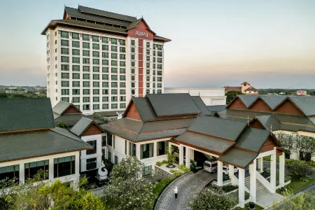 Avani Khon Kaen Hotel & Convention Centre Отели в г. Хон Каен