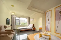 Baiyundu Light Luxury Meisu B&B - 2-Star