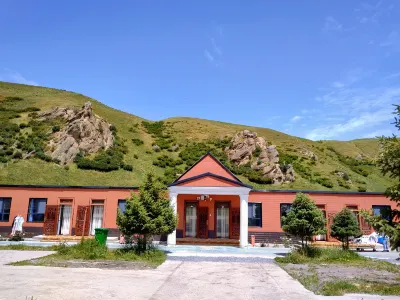 Haoshan Home Resort Hotels near Siqin's Camping Base